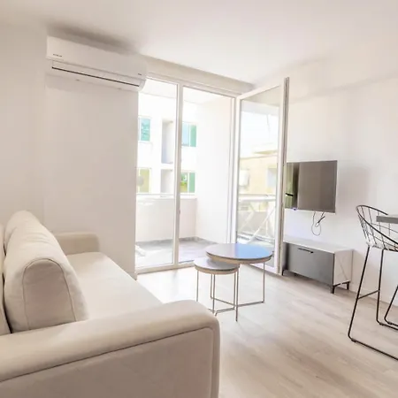 Sweet Vollga Promenade Apartment *